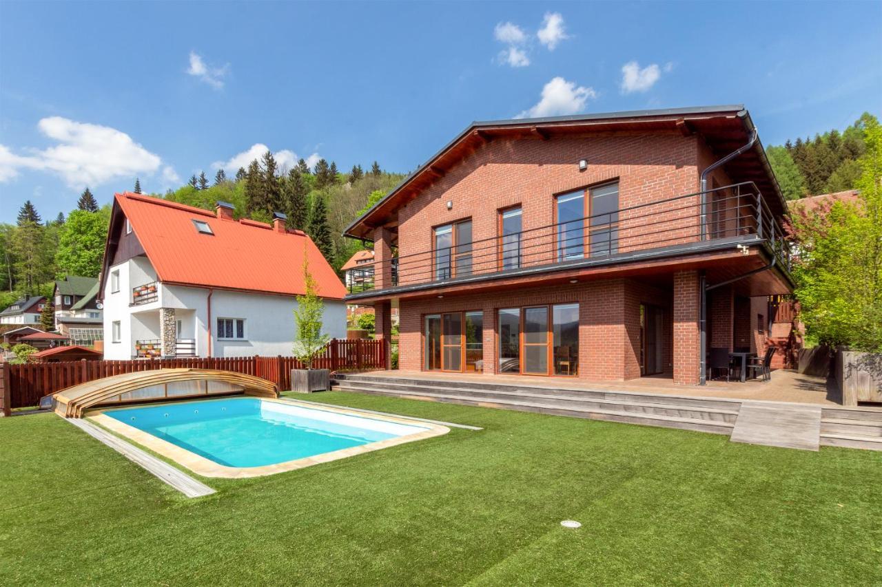 Vila Slunecni Stran Svoboda nad Úpou エクステリア 写真