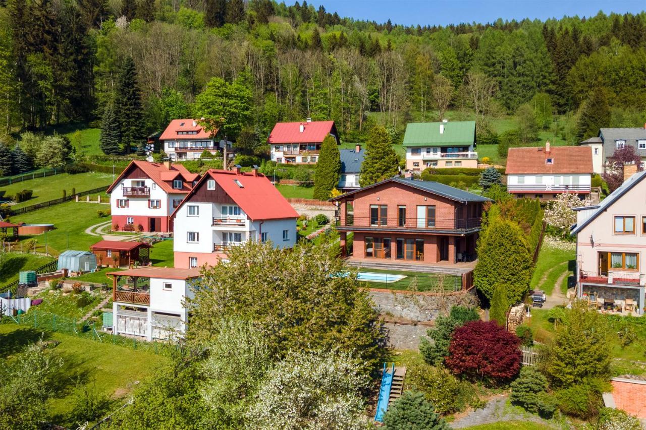 Vila Slunecni Stran Svoboda nad Úpou エクステリア 写真